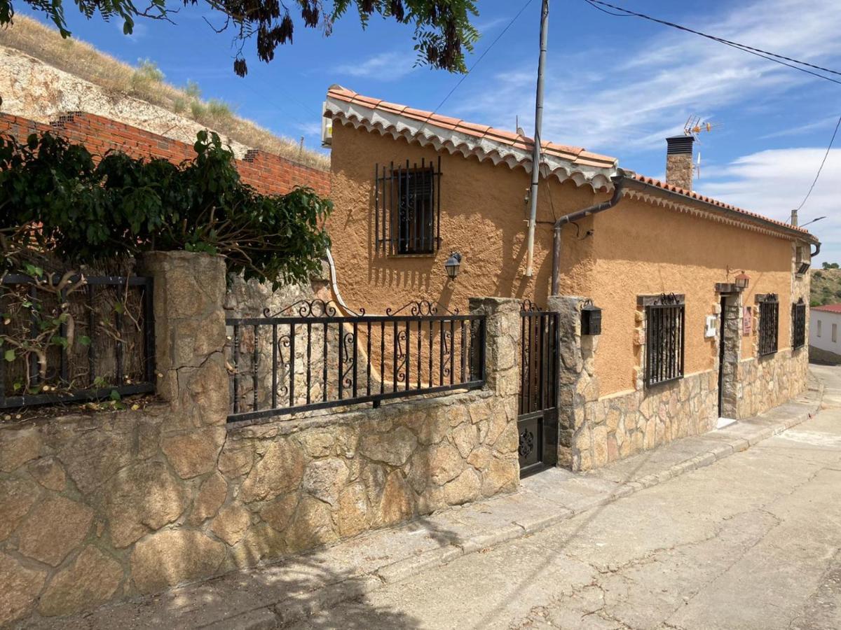 Casa Rural Neira Almenara de Tormes Exteriör bild