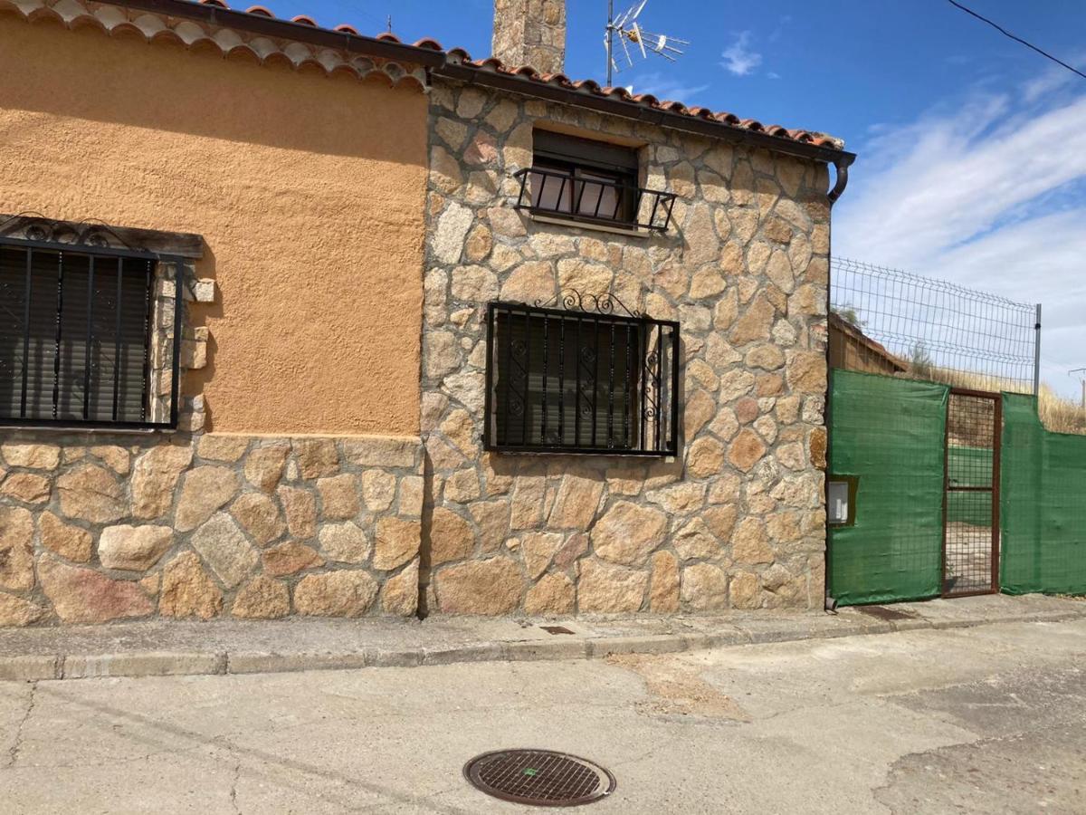 Casa Rural Neira Almenara de Tormes Exteriör bild